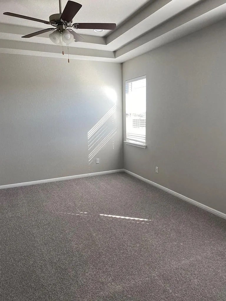 Building Photo - Room in Condo on College Park Dr
