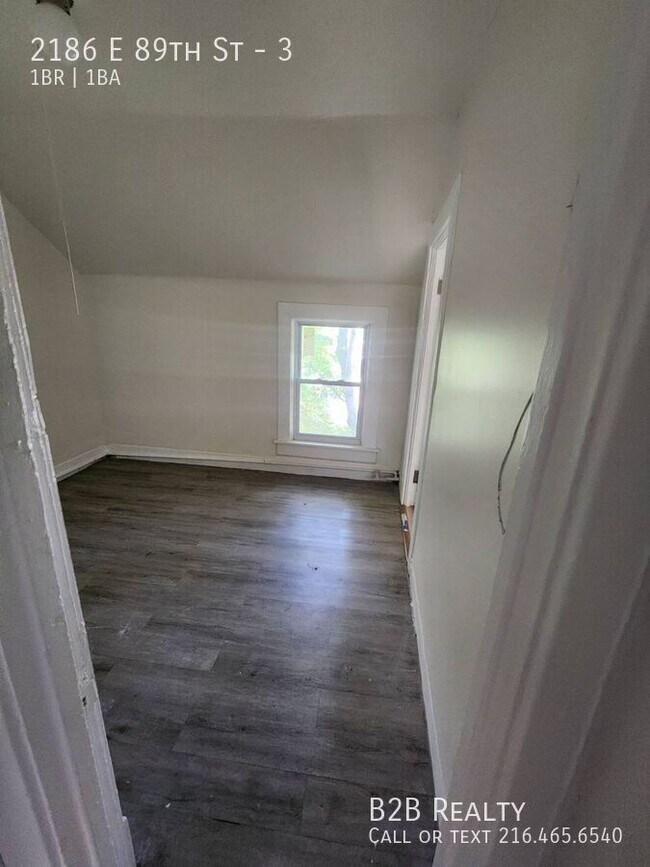 Building Photo - 2186 E 89th St