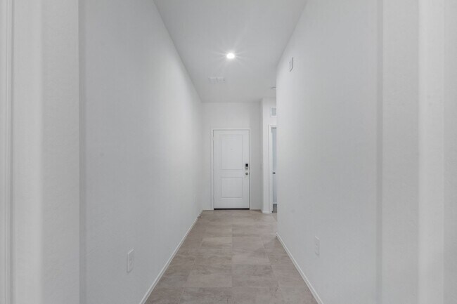 Building Photo - Beautiful 5-Bed Dream Home in The Village at Copper Basin