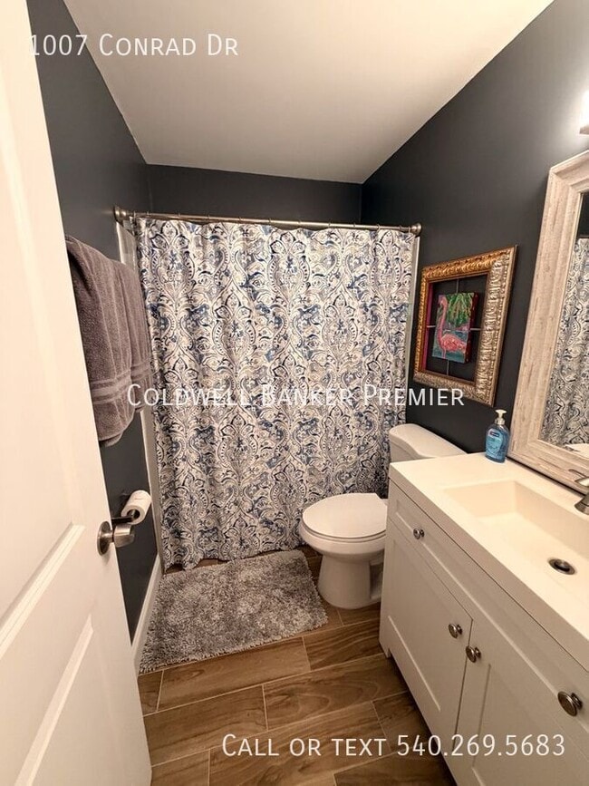 Building Photo - 1007 Conrad Dr