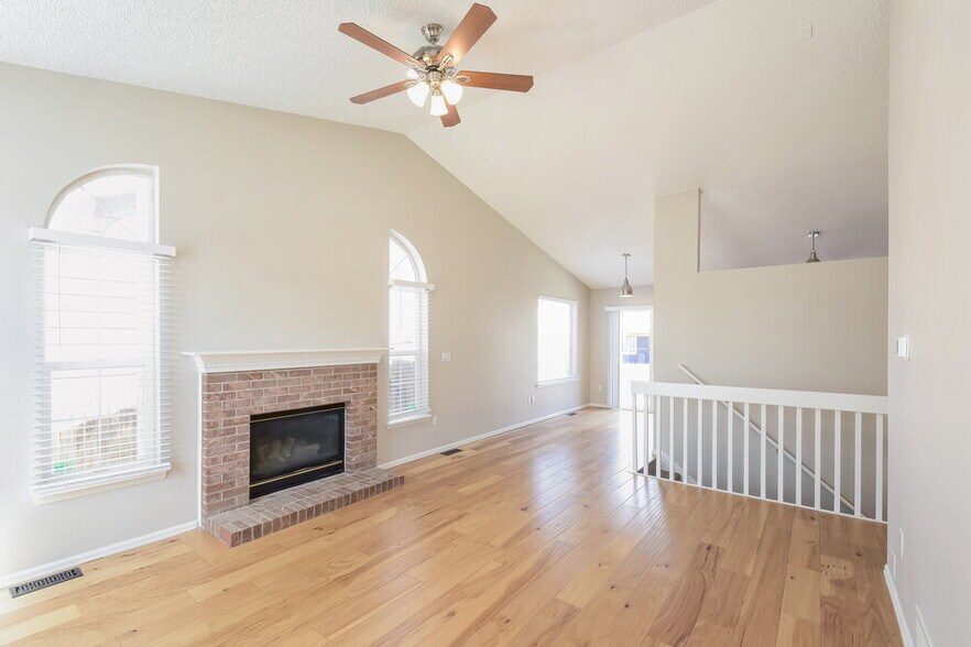 Building Photo - 1315 W 133rd Cir