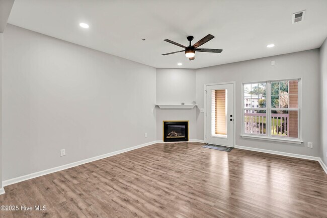 Building Photo - 4519 Sagedale Dr