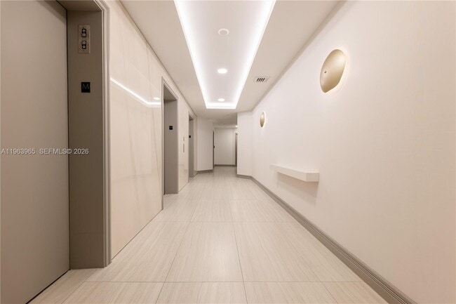 Building Photo - 21205 Yacht Club Dr