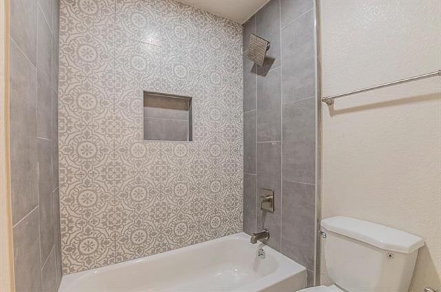 Building Photo - 1821 E Grauwyler Rd