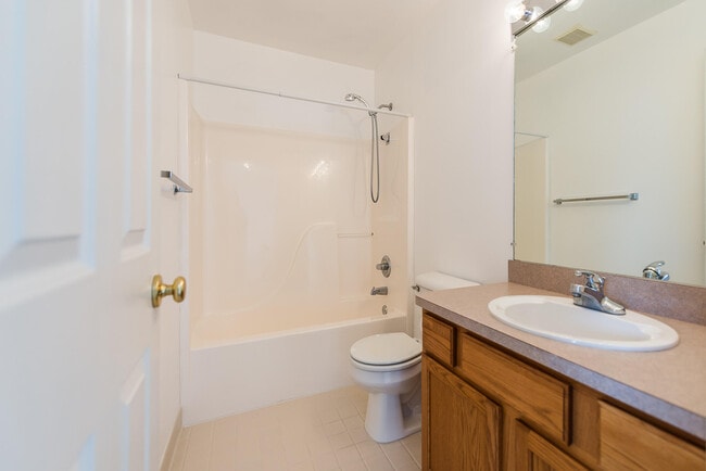 Building Photo - 1563 Scio Ridge Rd