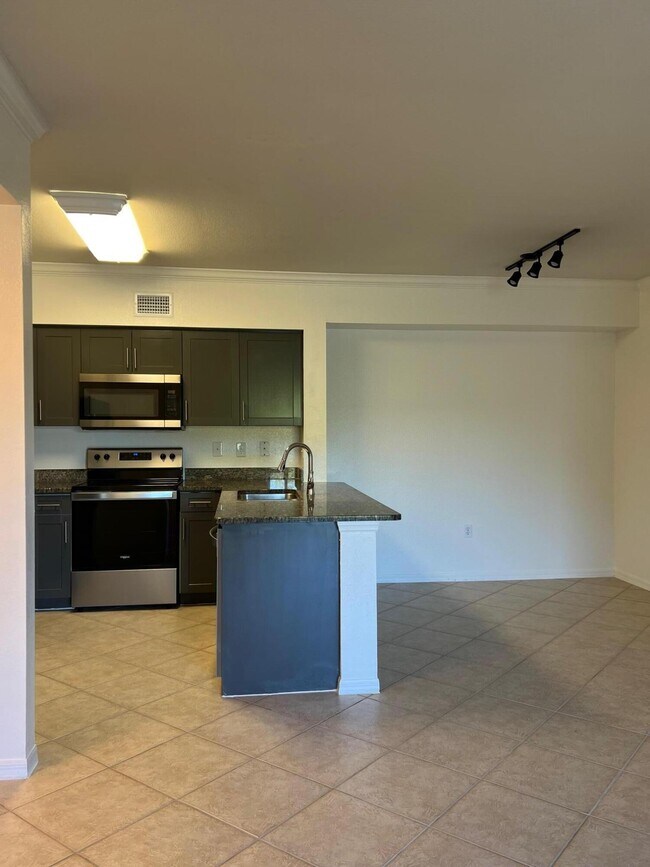 Building Photo - 6434 Emerald Dunes Dr