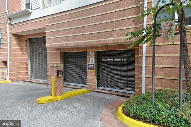 Building Photo - 9486 Virginia Center Blvd