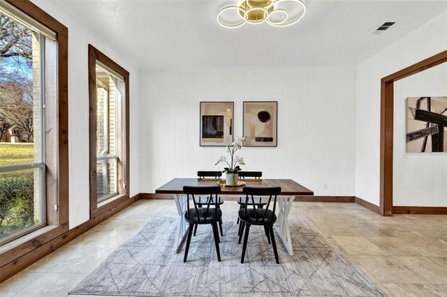 Building Photo - 324 Rolling Oaks Ridge