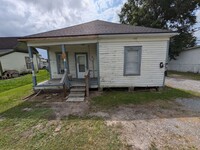 Building Photo - 3490 Thomas Park
