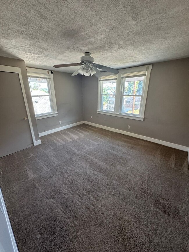 Building Photo - 249 Elwyn Ave