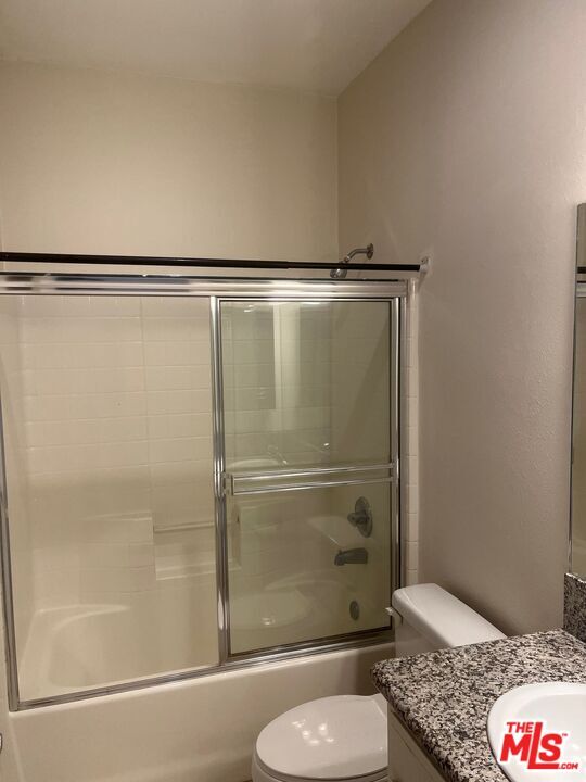 Building Photo - 12375 Osborne Pl