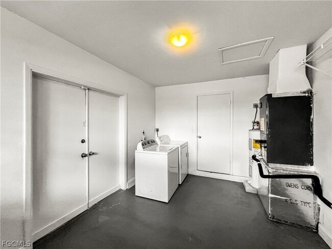 Building Photo - 7300 Barragan Rd