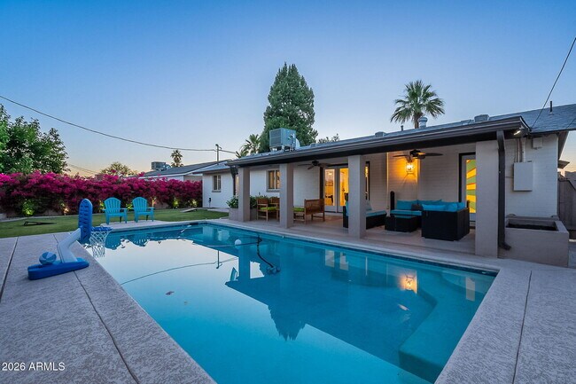 Building Photo - 8263 E Cypress St