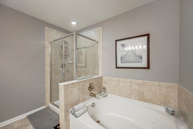 Building Photo - 201 Dorset Ave