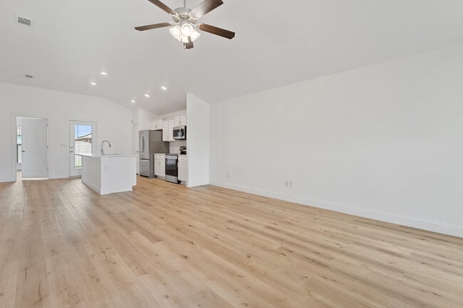 Building Photo - 3110 Urbana Ave