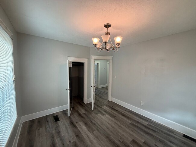 Building Photo - 2841 N 45th St