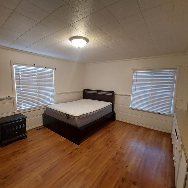 Building Photo - Spacious 5 bedroom home in Carmichael