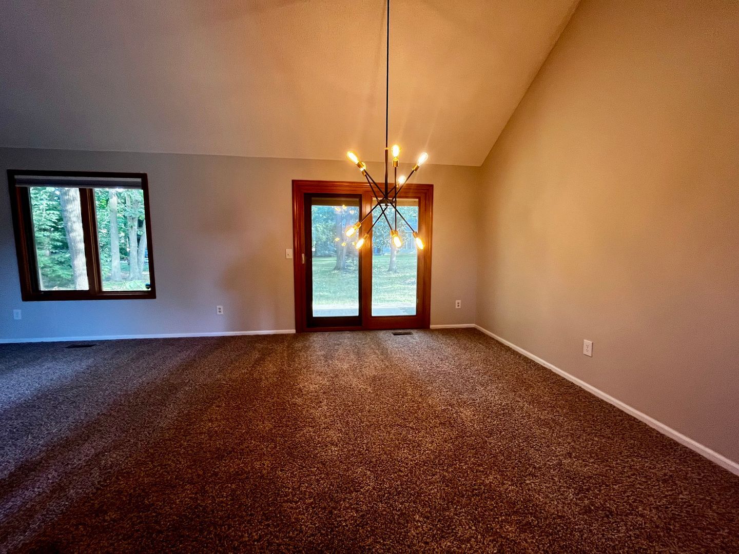 Building Photo - 10339 Lake Sebago Dr