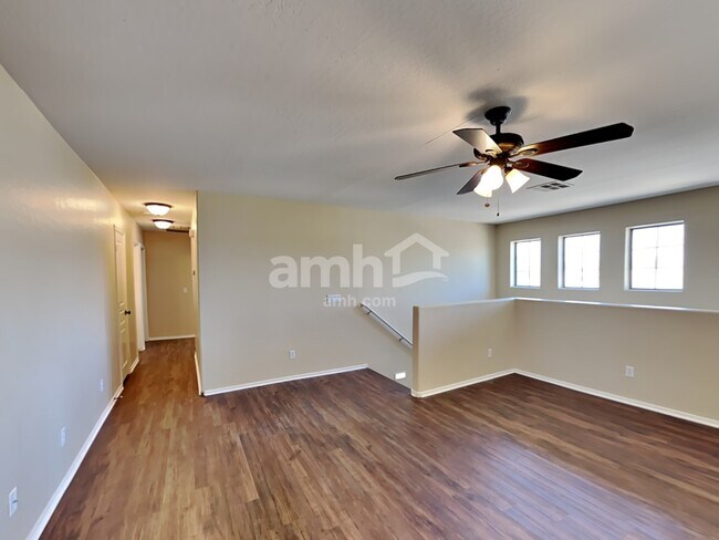 Building Photo - 19395 E Carriage Way