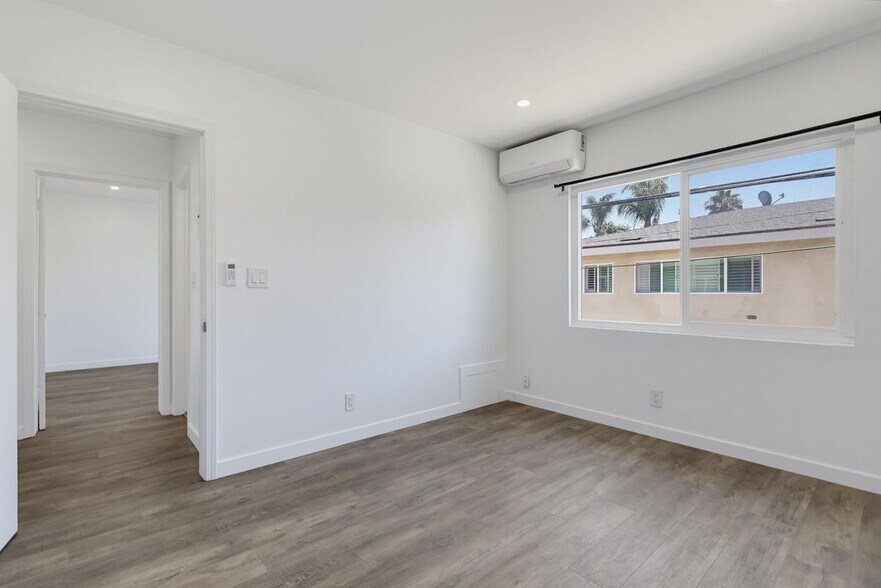 Building Photo - 6065 Pickford Pl