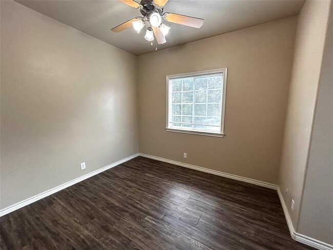 Building Photo - 408 Nelray Blvd