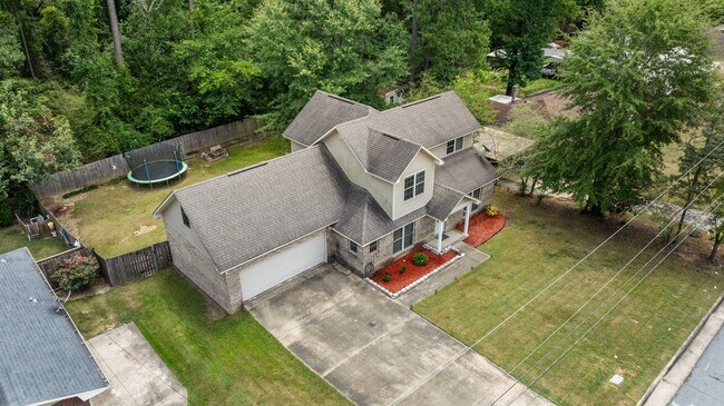 Building Photo - 6204 Perry Ave