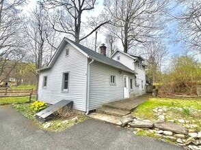 Building Photo - 2 Mine Hill Rd