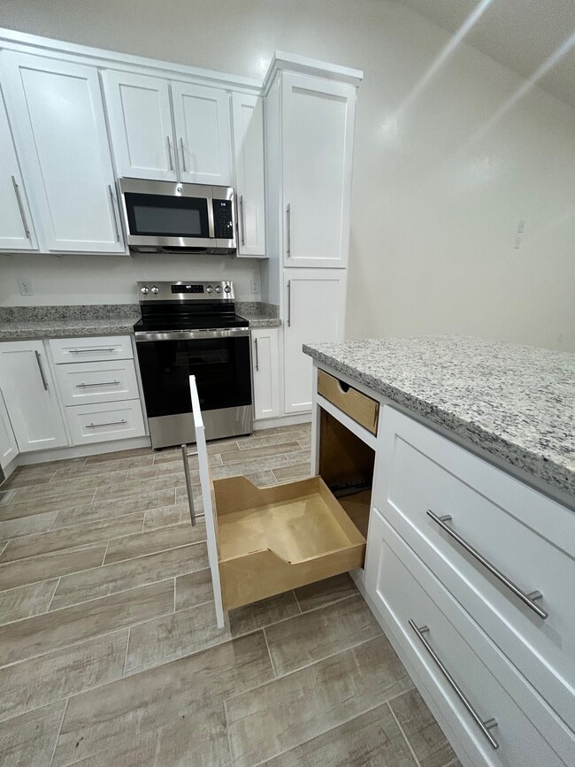 Building Photo - 1324 Renda Ct