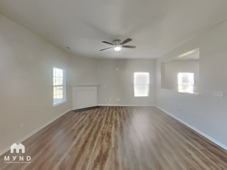 Building Photo - 1120 Sweet Gale Dr