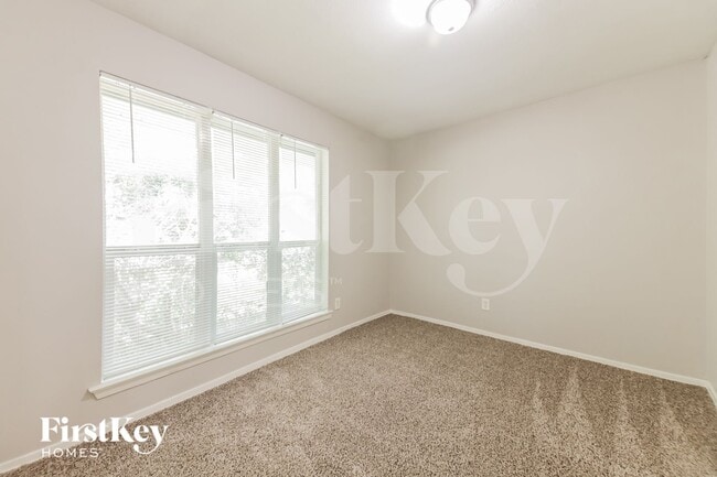 Building Photo - 101 Sesame Dr