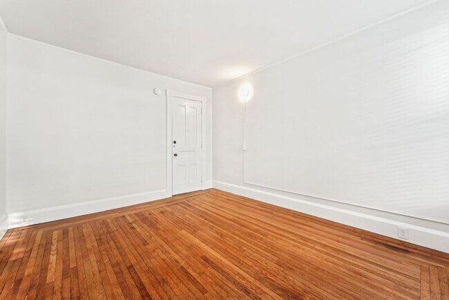 Building Photo - 101 Union Ave