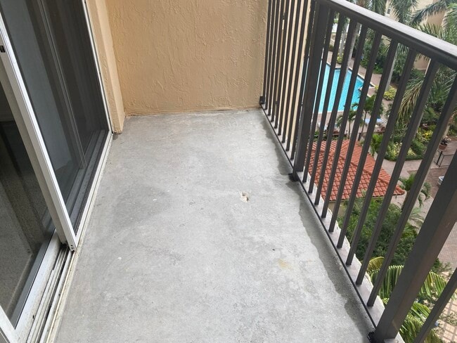 Building Photo - 1801 N Flagler Dr