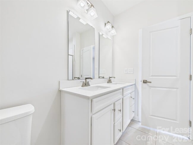 Building Photo - 3131 Coquina Ln