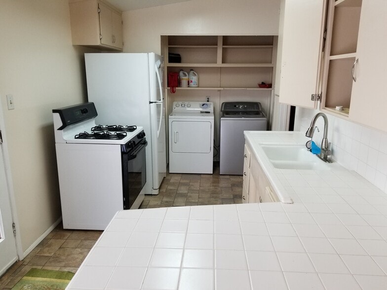 Building Photo - 3849 W 172nd St