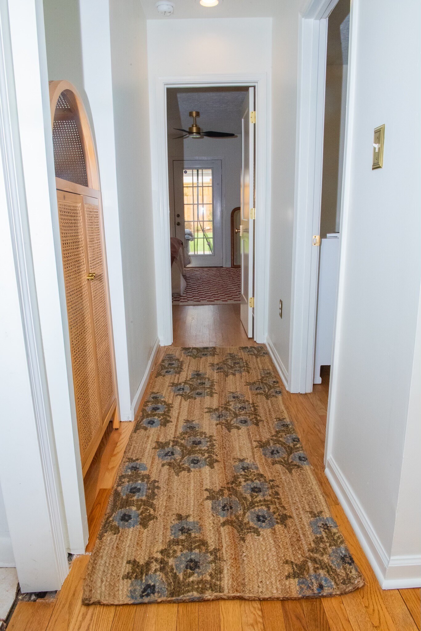 Building Photo - 870 Vera St SE