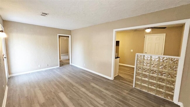 Building Photo - 4110 SE 11th St