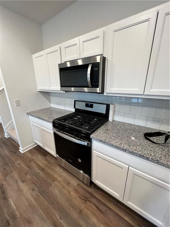 Building Photo - 6075 Handley Dr