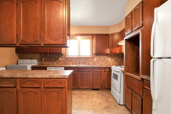 Building Photo - 1111 Wharton Manor Rd