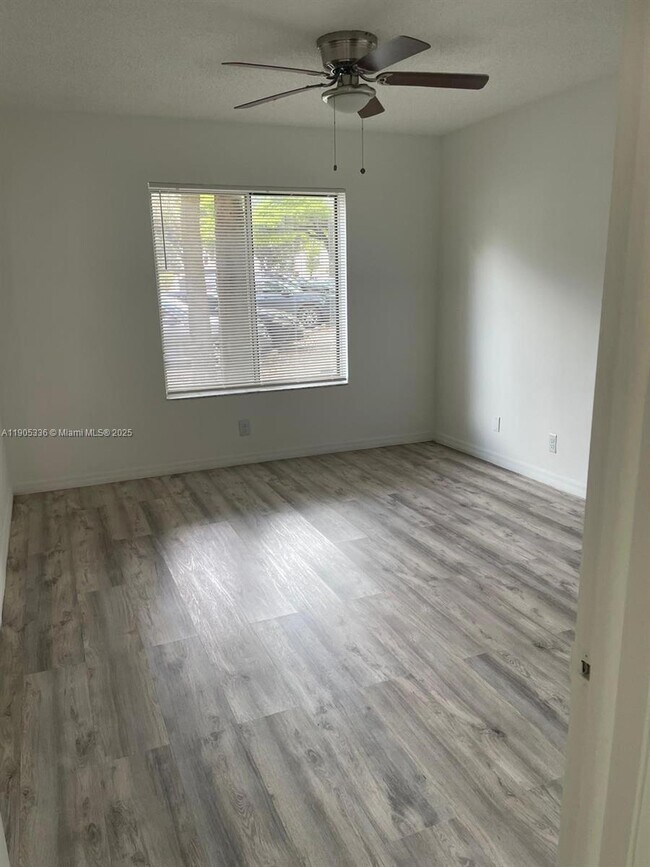 Building Photo - 13942 SW 91st Terrace