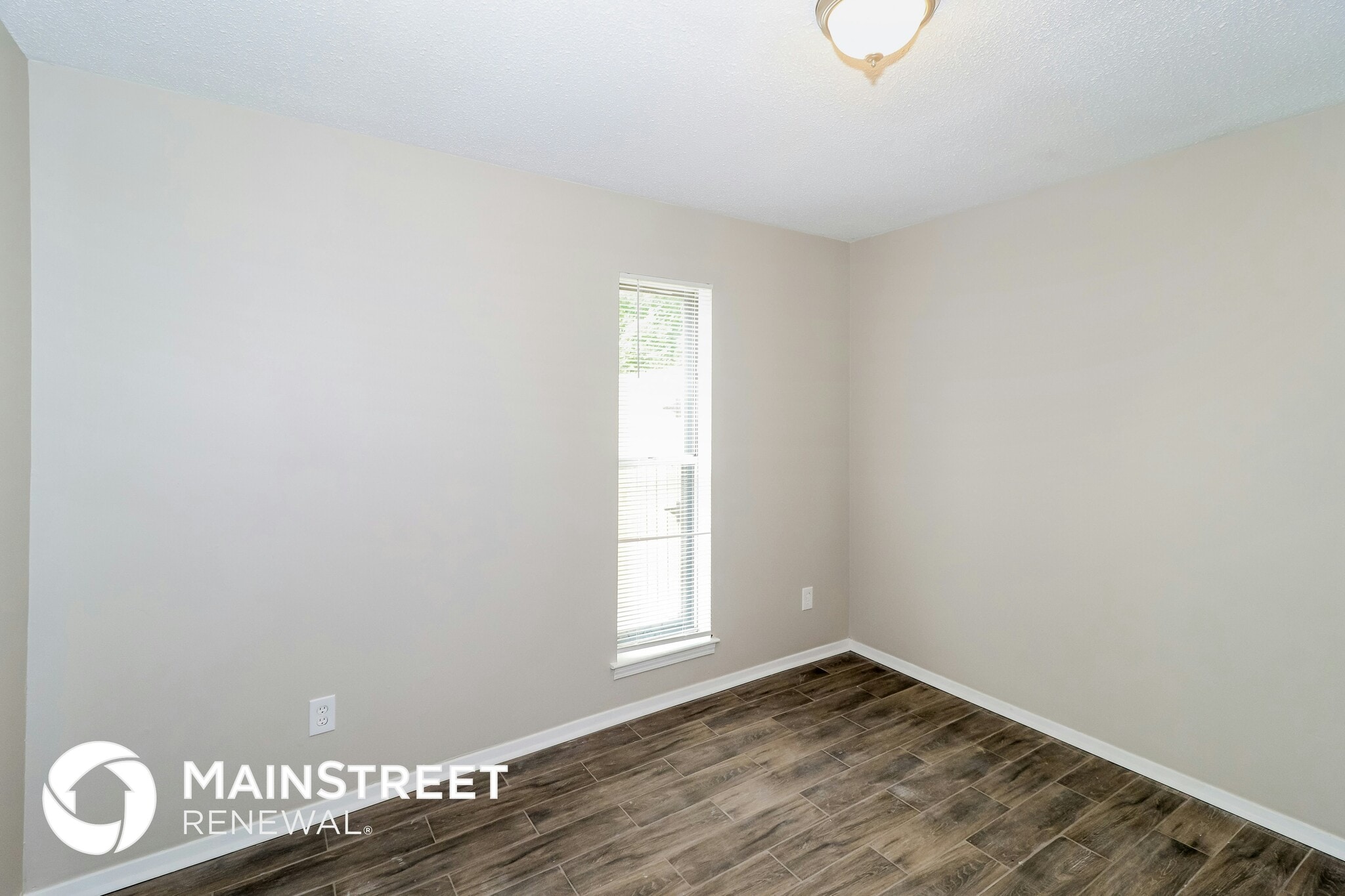 Building Photo - 4395 Kerwin Dr