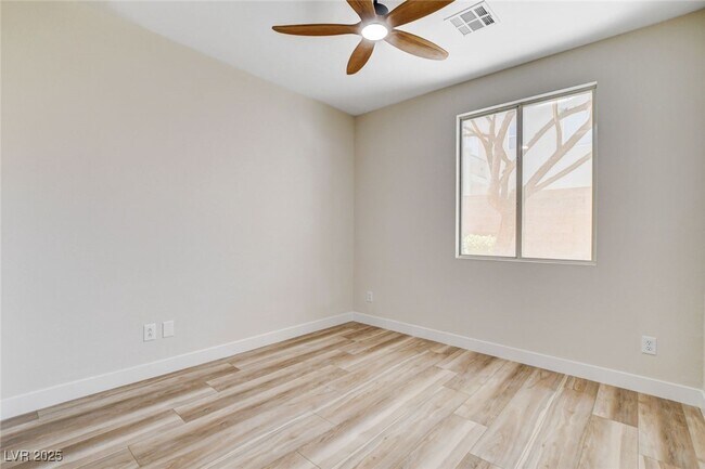 Building Photo - 177 Rocky Star St
