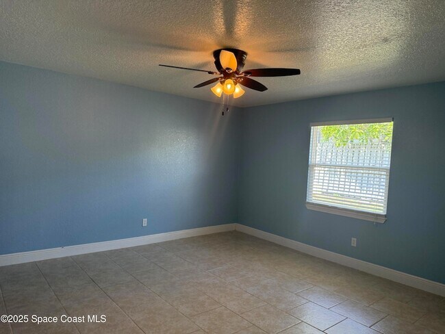 Building Photo - 189 Ocean Breeze Cir