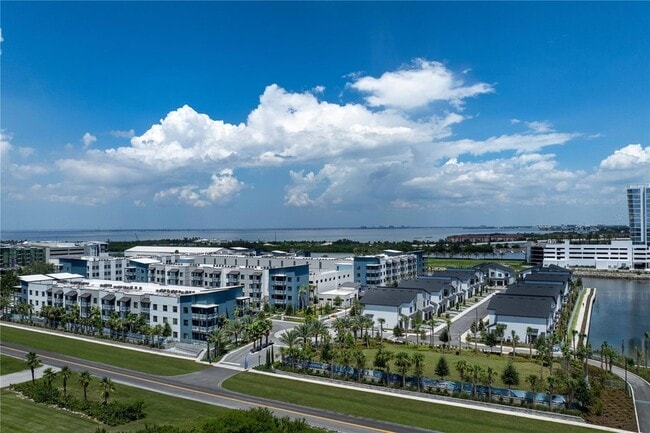 Building Photo - 5127 W Tyson Ave