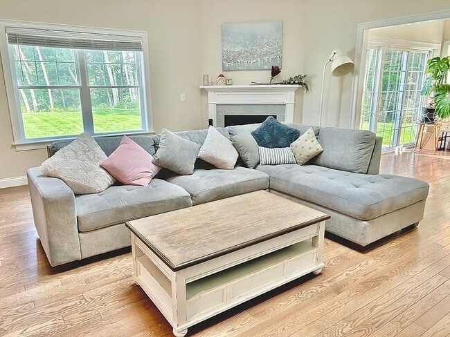 Building Photo - 31 Albert St