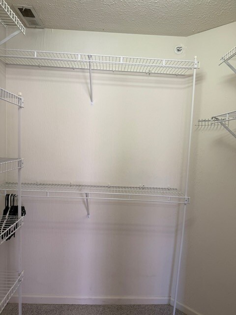 Building Photo - 14829 Lenox Dr