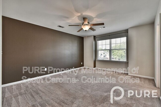 Building Photo - 512 Spanish Leaf Ln