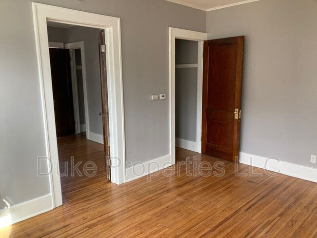 Building Photo - 5 Ernestine St