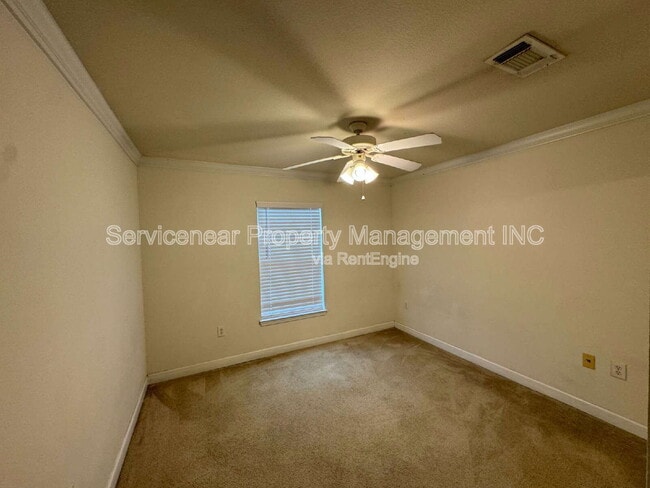 Building Photo - 18320 Bridle Club Dr