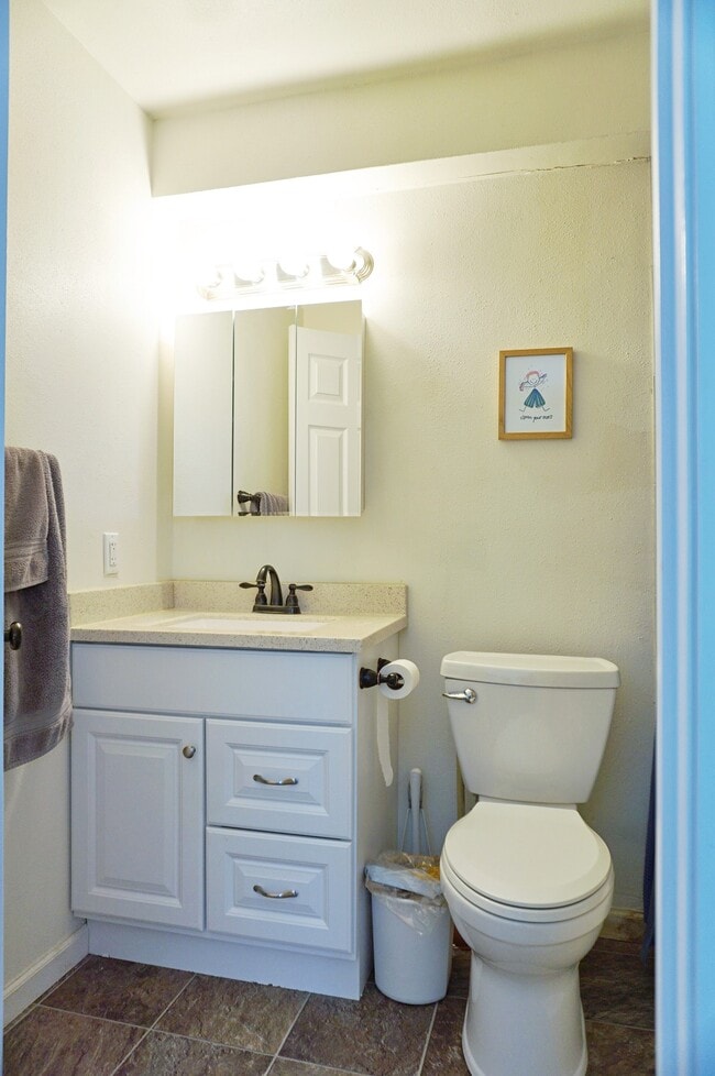 Building Photo - 16007 Mammoth Cir