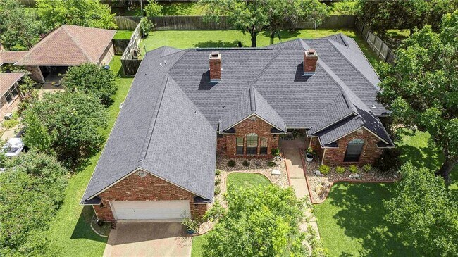 Building Photo - 2905 Aztec Ct